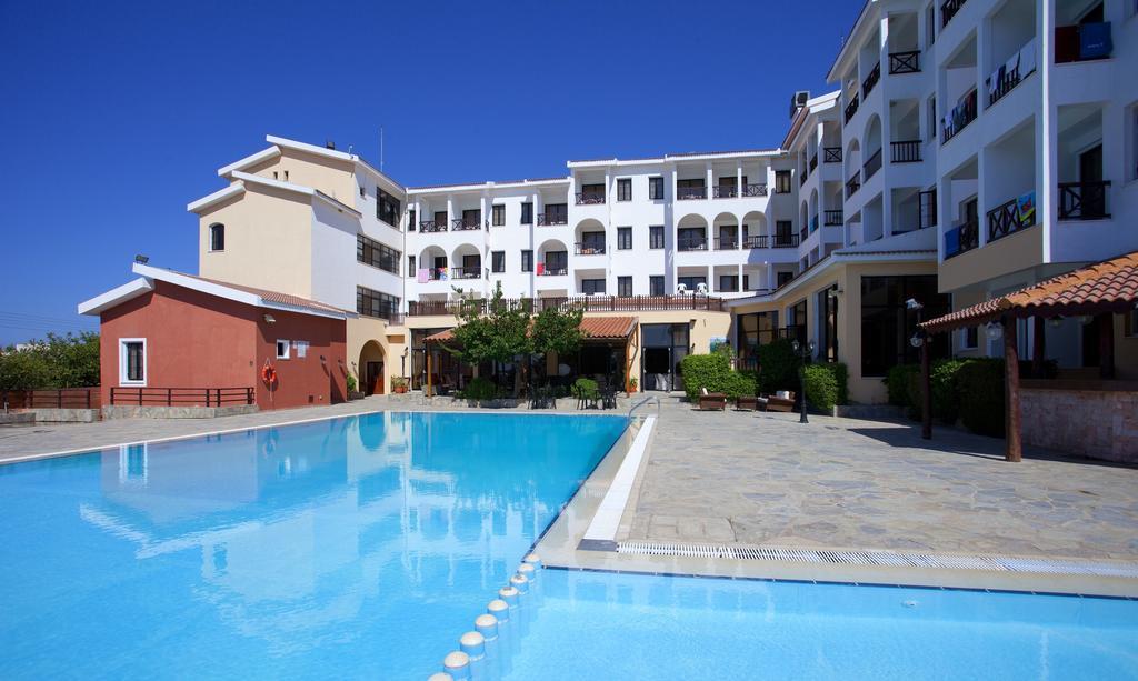 Episkopiana Hotel & Sport Resort Episkopi  Екстер'єр фото